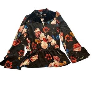 Worthington Bell Sleeve Peplum Floral Top - Womens Size Small - Black Floral
